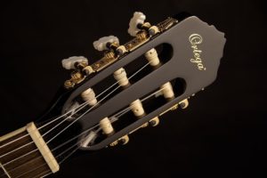 Klassikgitarre Klassikgitarre von Cort, offene Stimmmechanik